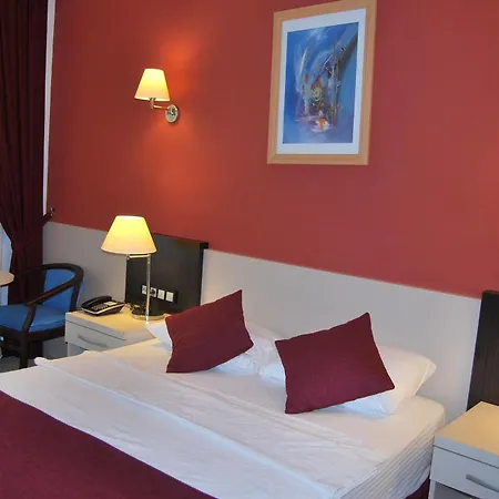 Otel Sirius 4*